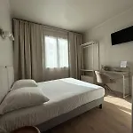 Bloom Hotel 2*
